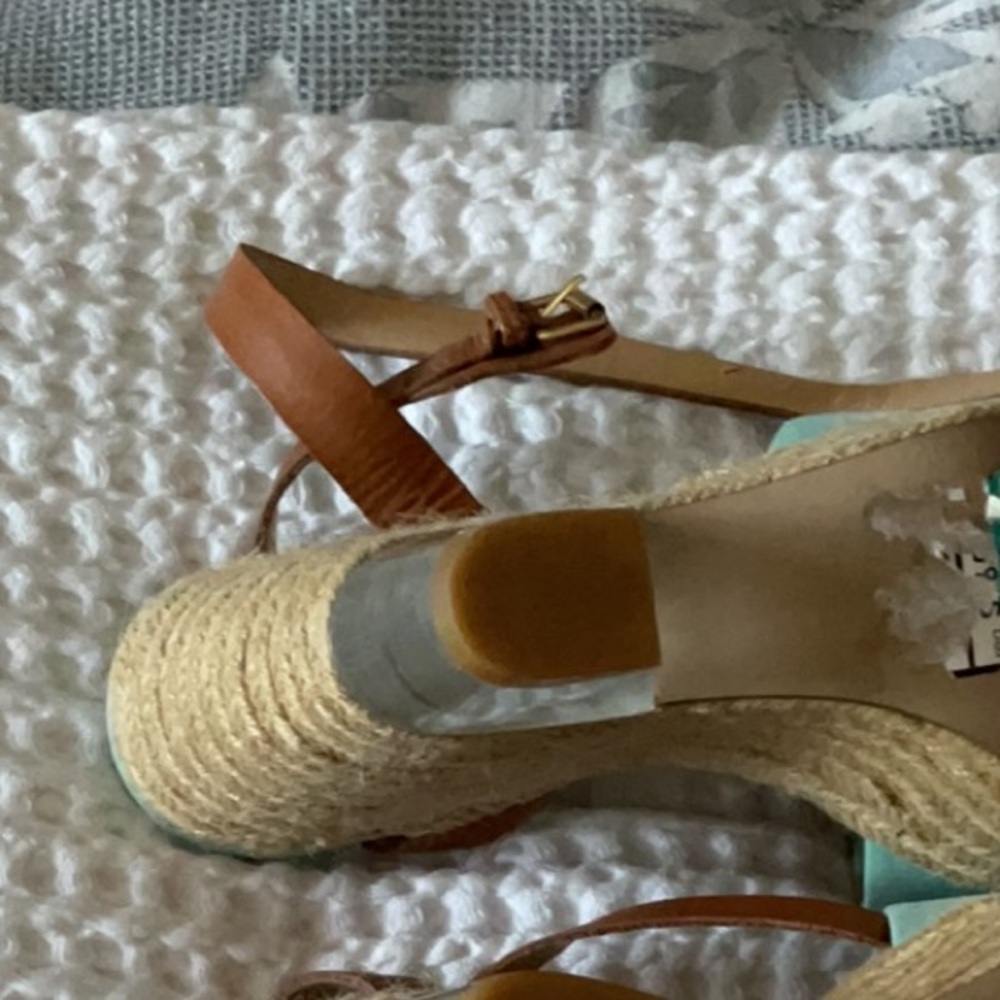 Vintage French Connection sandals in newbuck and leather - size 8,5. - Picture 4 of 5